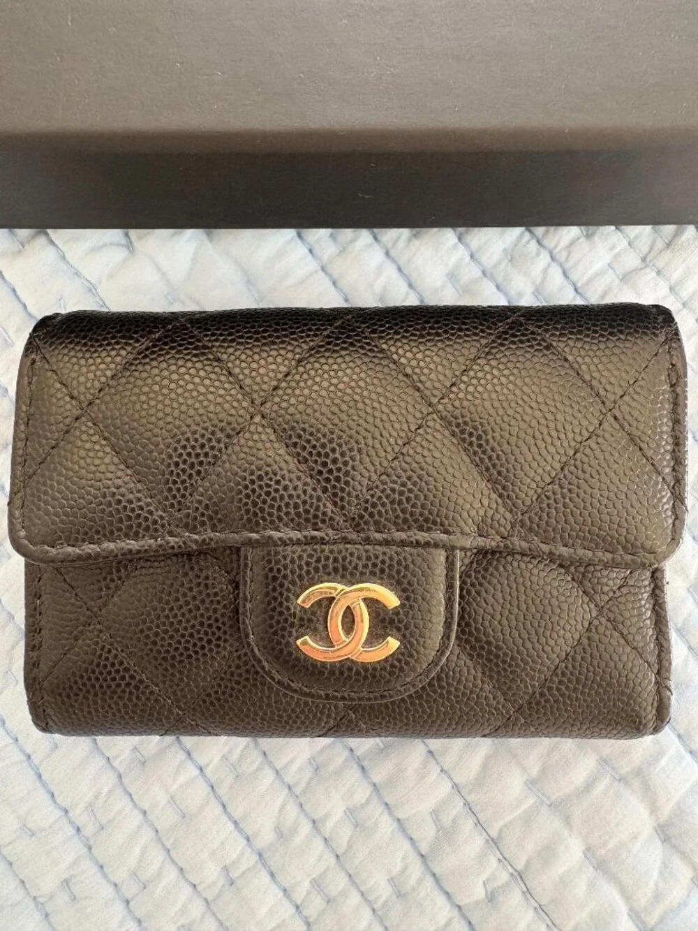 Caviar Quilted Classic 4 Key Holder Wallet Black